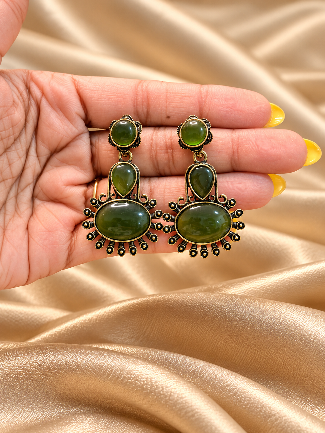 Ruhani Oxidised Gold