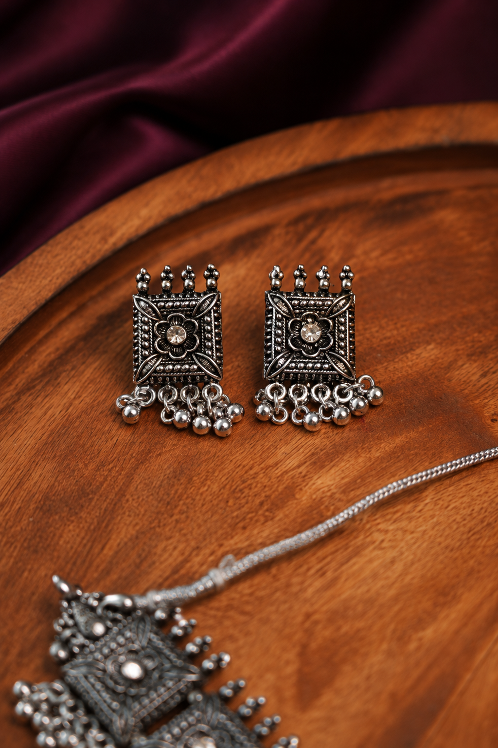 PUSHPIKA OXIDISED SILVER SQUARE PANEL CHOKER SET