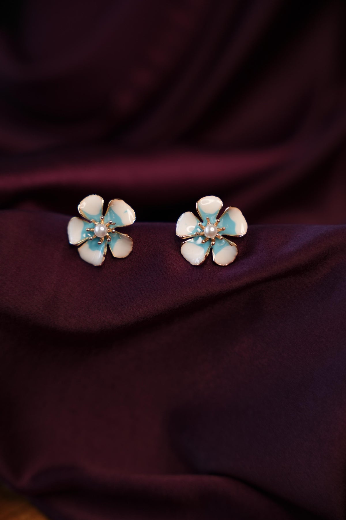 FLORAL PEARL STUD