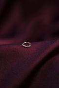 ARC CLEAR STONE NOSE PIN